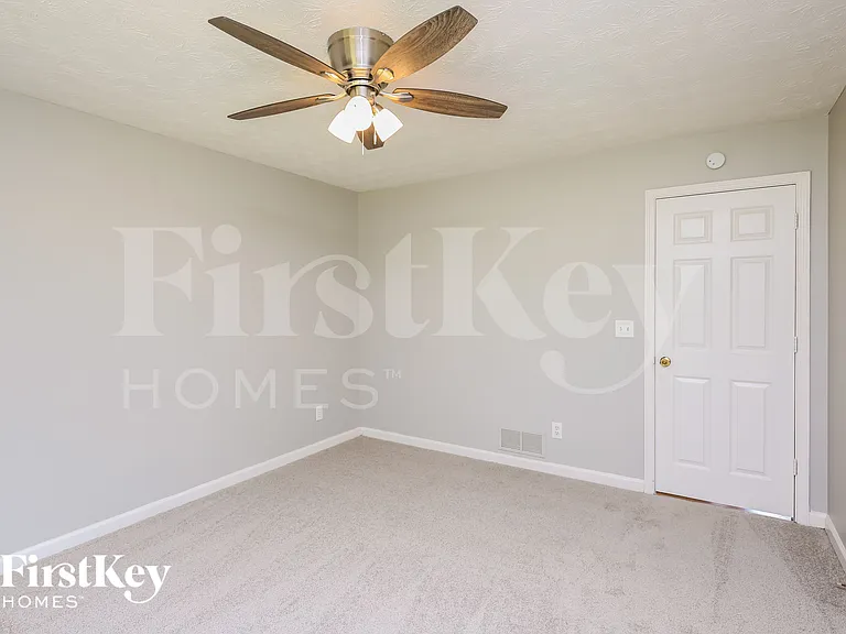 6029 Rose Ct — Photo 8