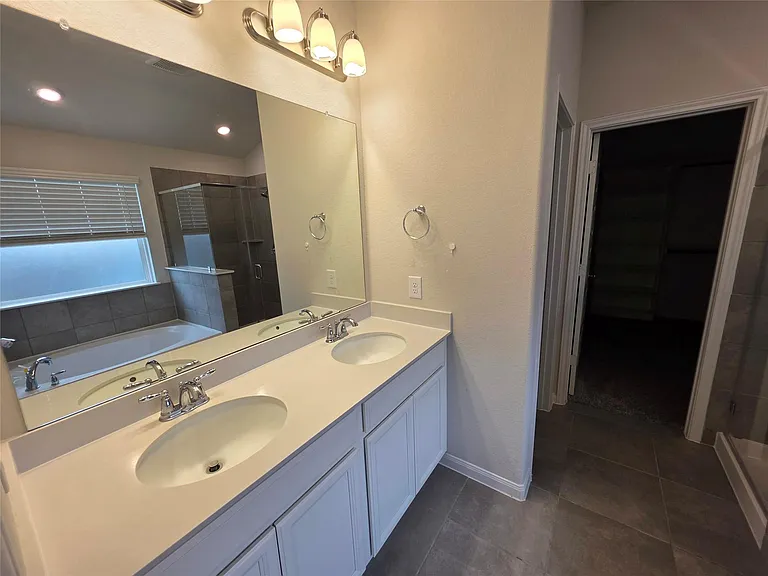229 Cresta Cove Ct — Photo 19