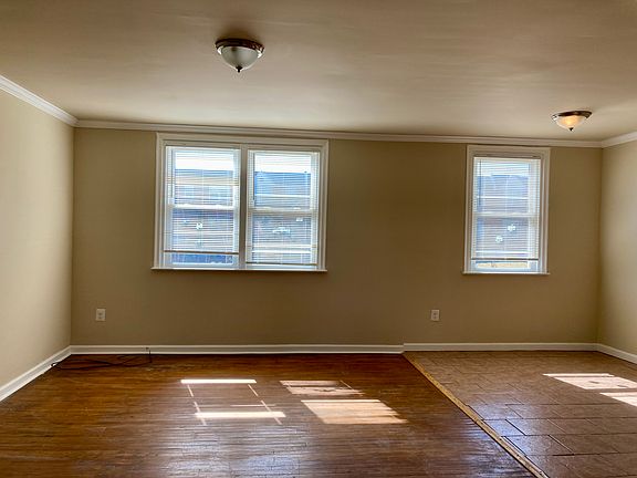 2nd image of 2613 Elbridge St Floor 1