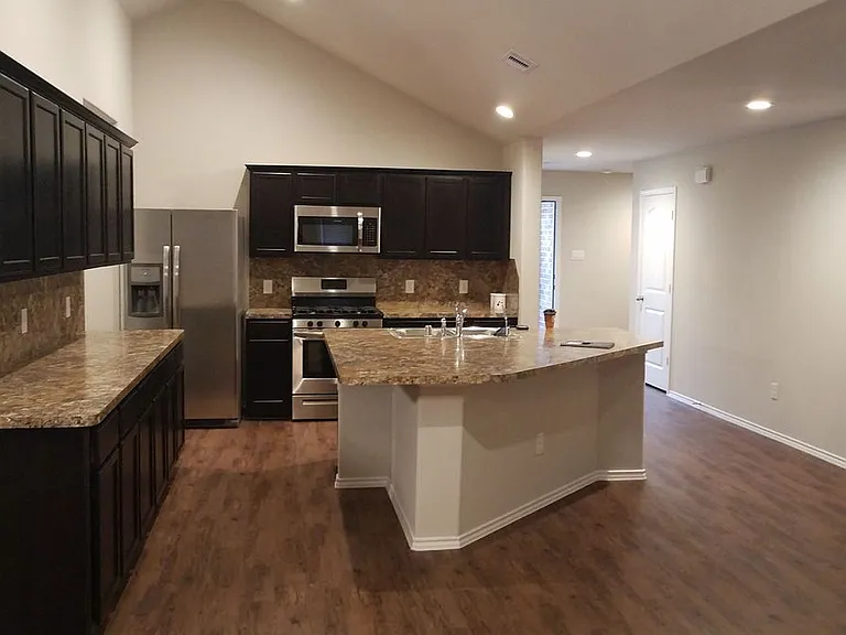 5522 Mesquite Oaks Trl — Photo 2
