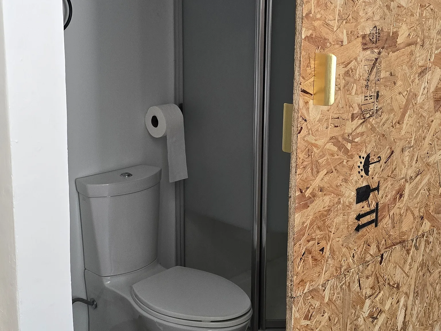 1 bed, 120 sqft, $1,400 — Photo 4