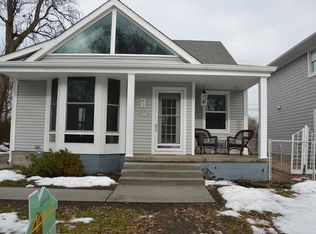 3 Kensington Blvd, Pleasant Ridge, MI 48069