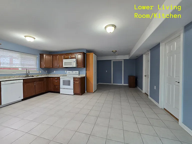 3716 S Willow St — Photo 7