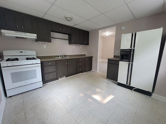 2nd image of 365 Wunderlich Ave #2