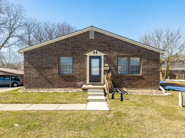 8367 Lakeview Ct, Ypsilanti, MI 48198