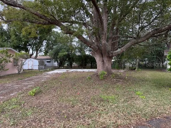 8 Daniel Ct #8, Beverly Hills, FL 34465