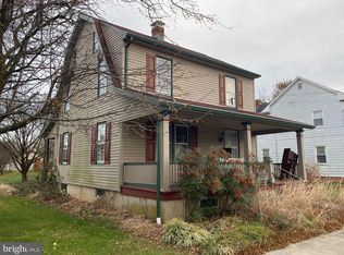 38 Center St, Hanover, PA 17331