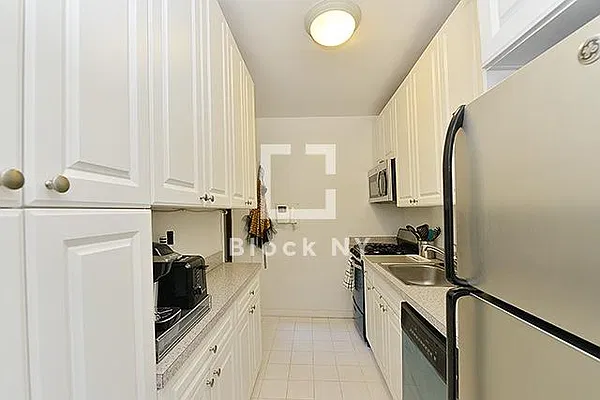 Rented by Block Holdings LLC | media 10