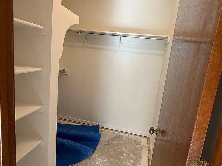 1528 Simon Ave — Photo 11