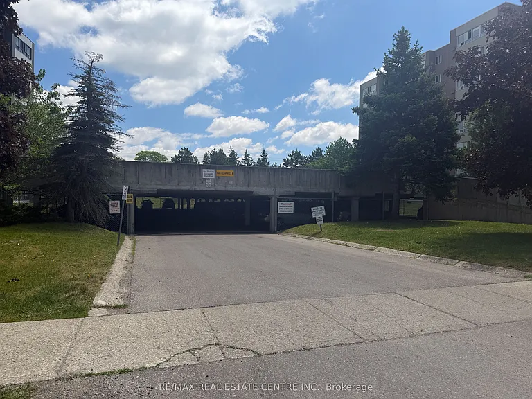 65 Highland Cres #804 — Photo 11