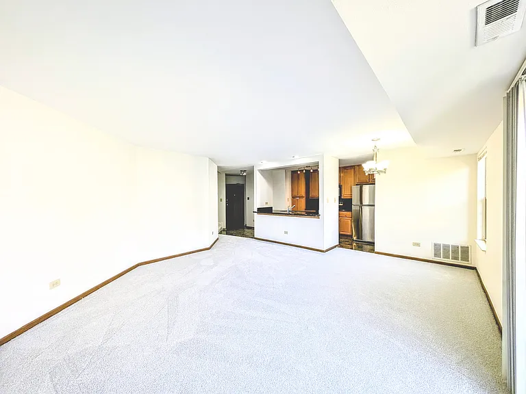 1751 Sleepy Hollow Ct #7 — Photo 10