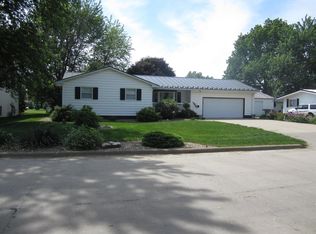 115 Centennial Dr, Mediapolis, IA 52637