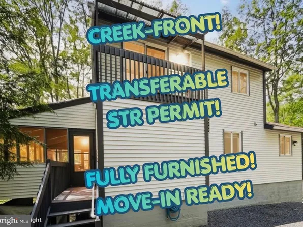 275 Canterbury Rd, Bushkill, PA 18324
