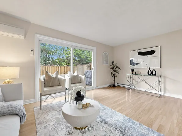 2075 Warden Ave #62, Toronto, ON M1T 3R1
