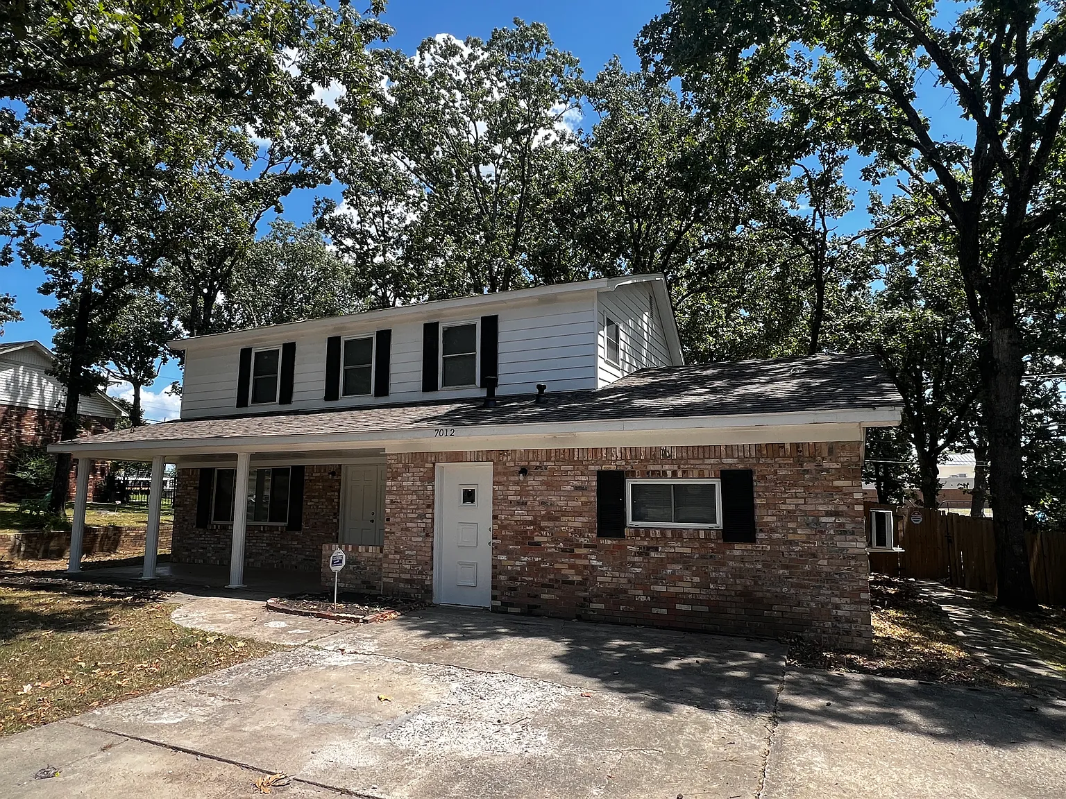 7012 Comanche Drive — Photo 2