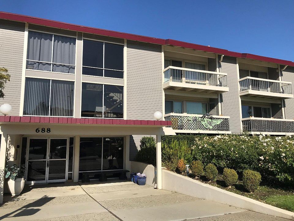 1st image of 688 Mariners Island Blvd APT 111