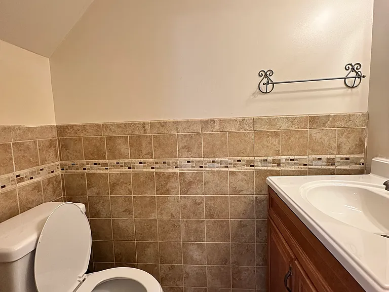 2 Churchill Cir — Photo 59