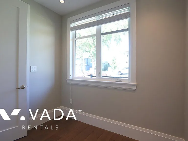 1686 E 56th Ave — Photo 13