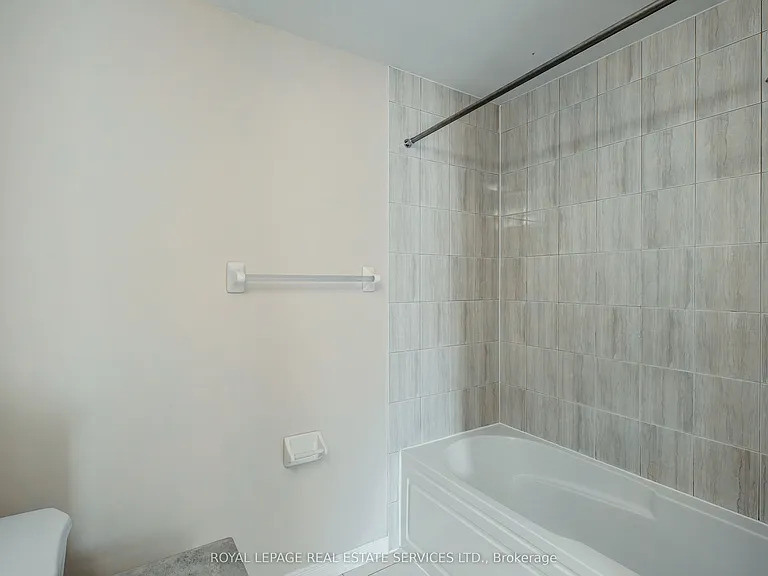 152 Munro Cir — Photo 45