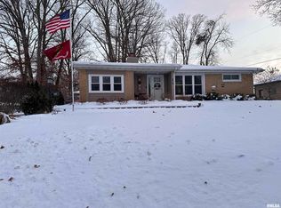 127 Circle Dr, East Peoria, IL 61611