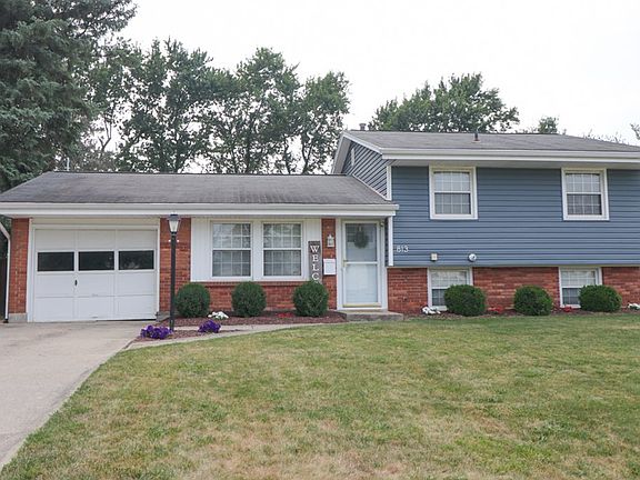3rd image of 813 Willowood Dr W