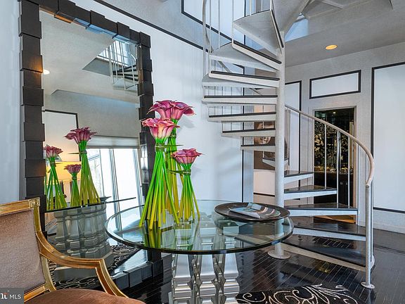 4th image of 1335 Valley Rd