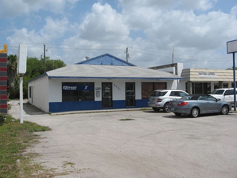 1st image of 2394 Tamiami Trl