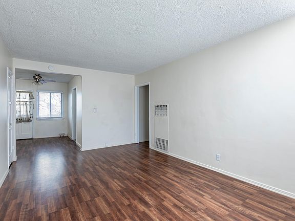 3rd image of 4403 Linden Ave APT 2