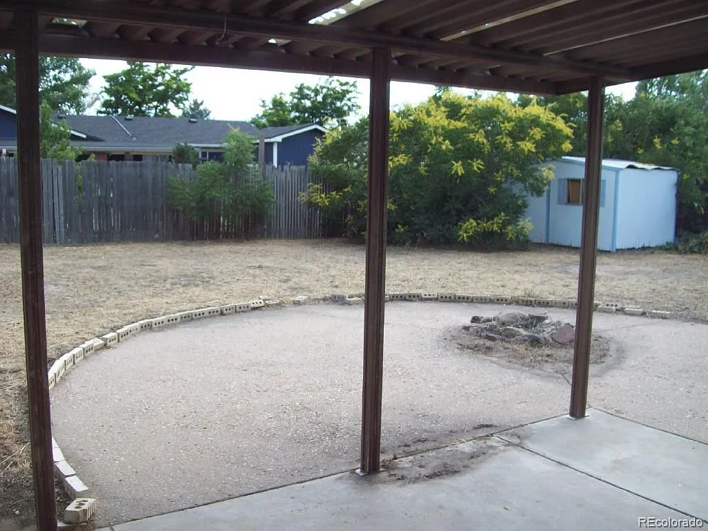 3 bed, 2.0 bath, 1124 sqft, $1,795 — Photo 3