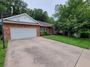 2310 Cherry Ridge Ct, Columbia, MO 65203