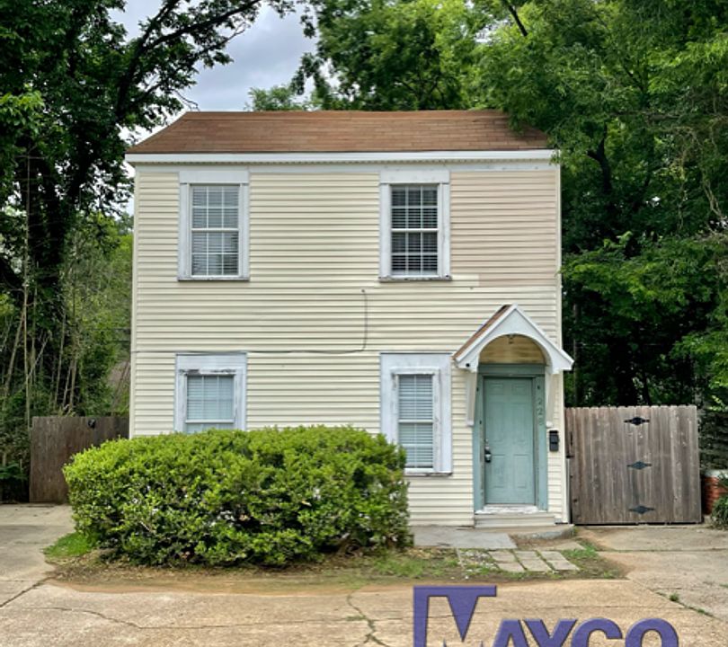 1st image of 228 Lister St