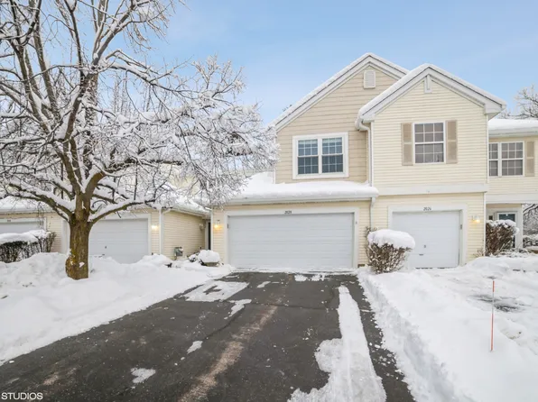 2028 Orchard Ln, Carpentersville, IL 60110