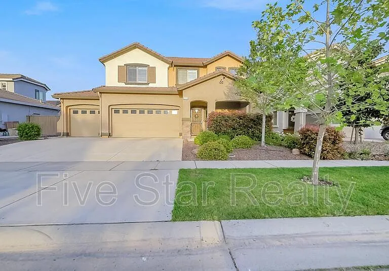 5609 Peach Tree Dr — Photo 1