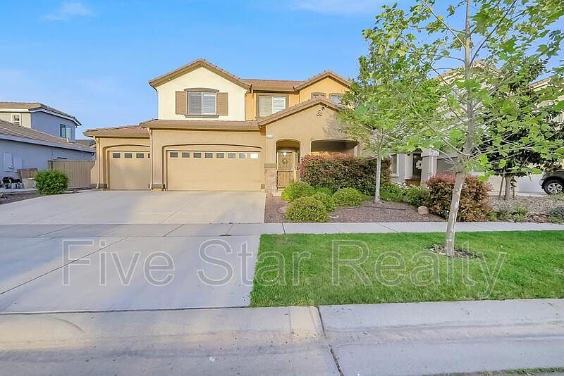 1st image of 5609 Peach Tree Dr
