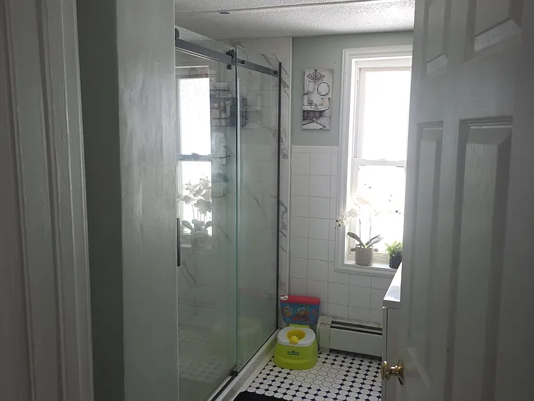 4 Dexter St — Photo 4