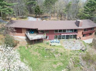 105 Case Rd, Winthrop, ME 04364