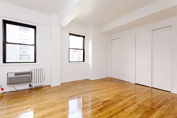 Rented by Town Residential | media 18