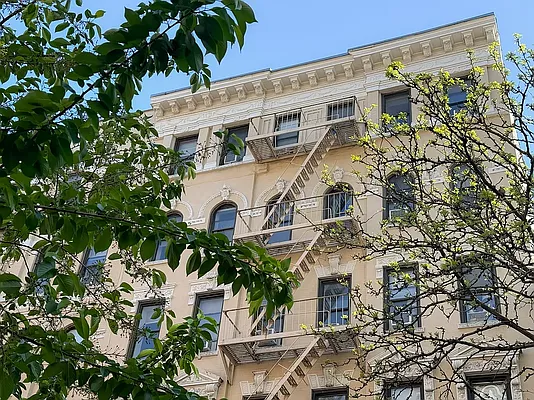 Rented by Dallien Realty Limited Liability Company | media 32