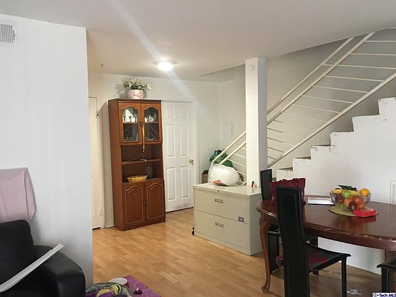4th image of 116 W Maple St Unit 16