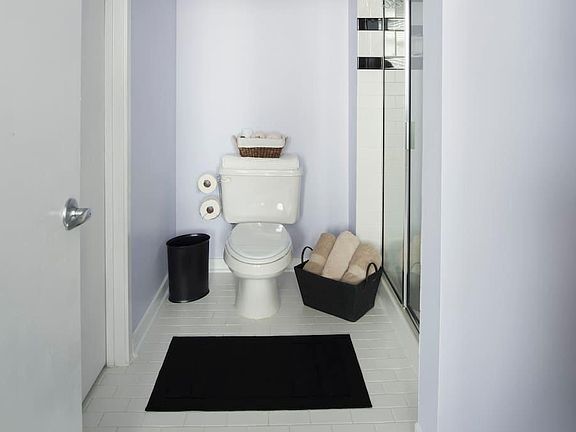 4th image of 2125 Southend Dr APT 342