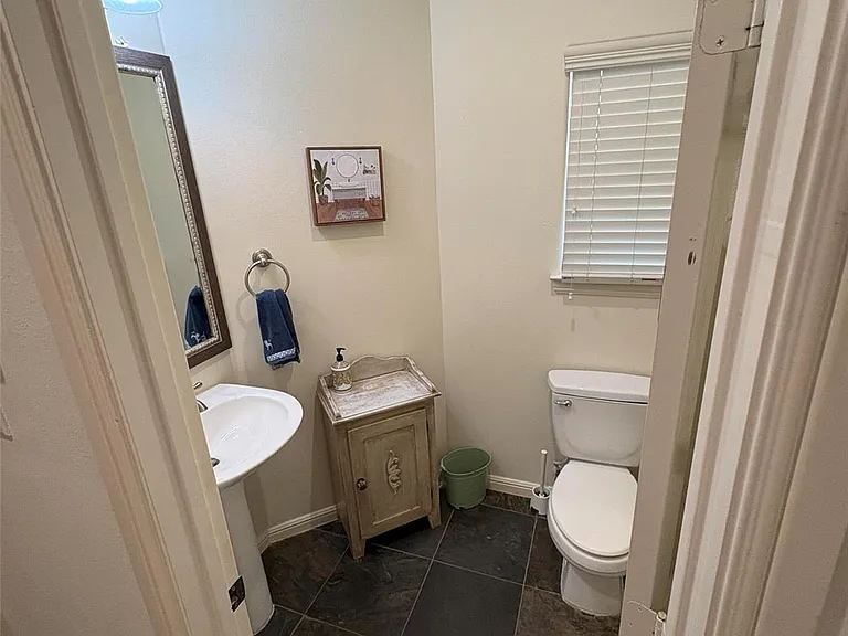 2209 Alabama St #B — Photo 17