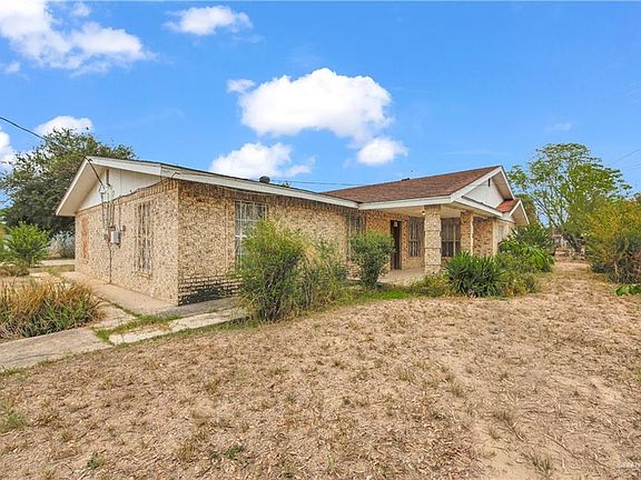 2nd image of 18 Bellas Ln