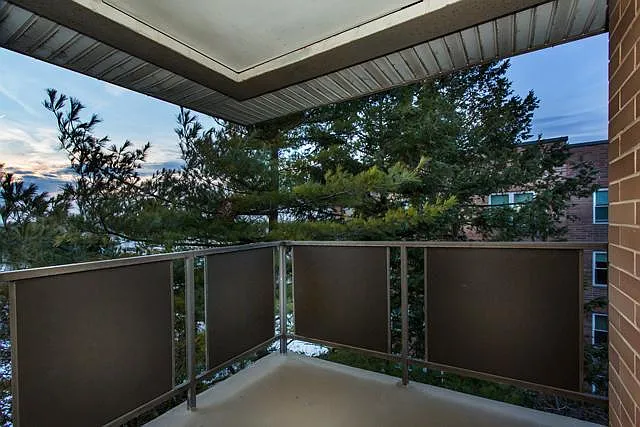 The Plaza 360 Residences By Fairfield — Photo 3