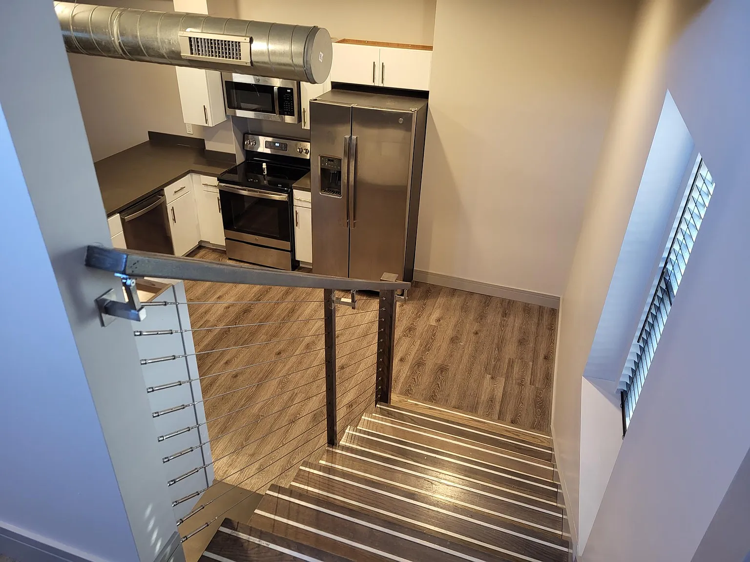 1 bed, 925 sqft, $1,225 — Photo 2
