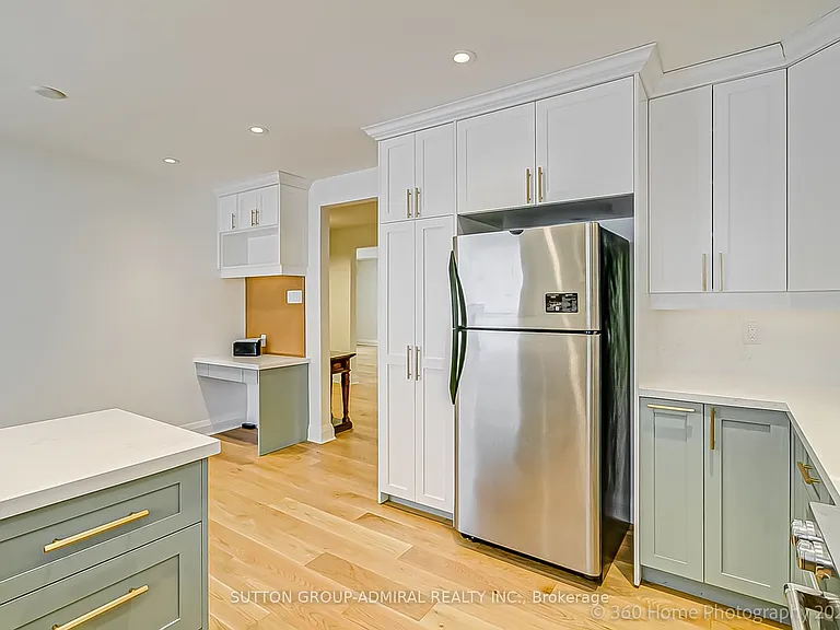 47 Waterloo Ave — Photo 29