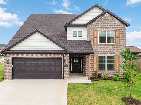 2823 S Angels Rd, Fayetteville, AR 72701