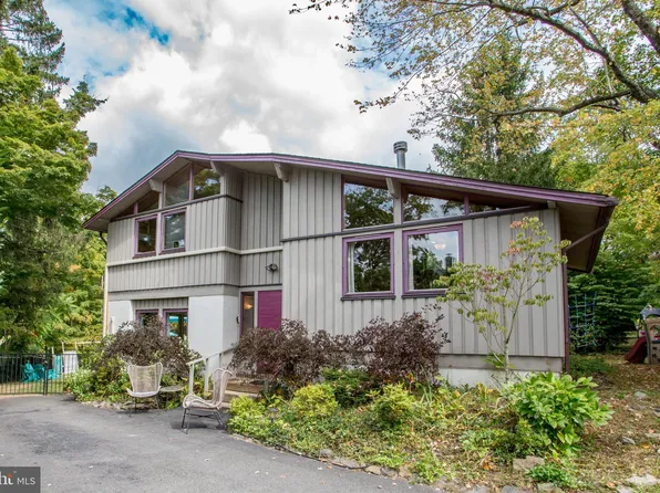 204 Brunswick 1/2 Ave, Lambertville, NJ 08530