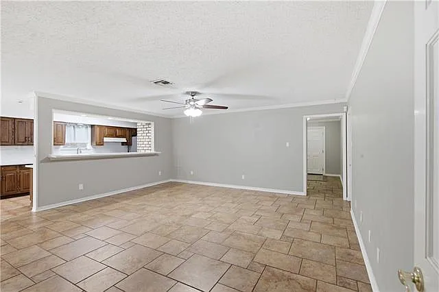 1301 Field Ave — Photo 11