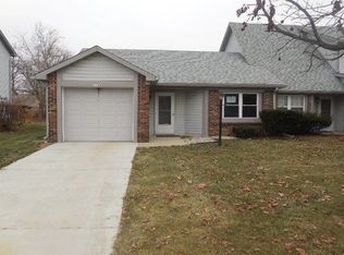 1136 Paradise Way N, Greenwood, IN 46143