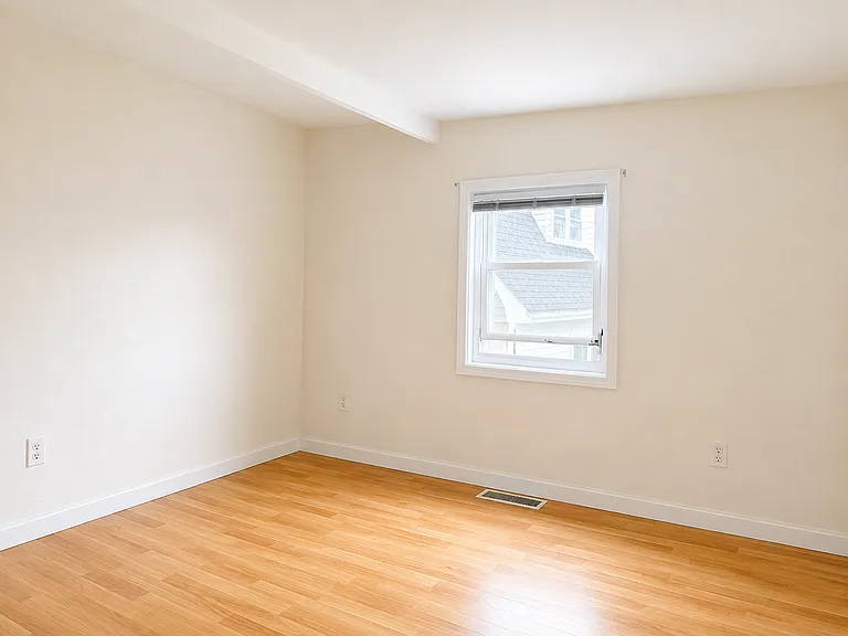 27 Nickerson Rd — Photo 9
